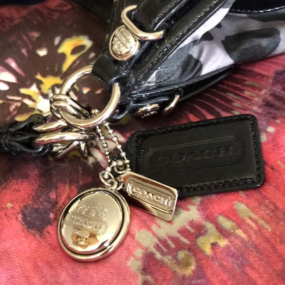 🎉🎉Host Pick🎉🎉Coach Oscelot Animal Print Maggie - Picture 6 of 7